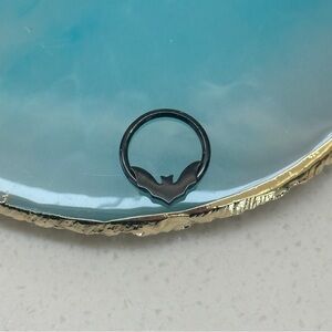 Black Titanium PVD bat Hinged Segment Hoop Clicker Hoop 16g Septum Clicker daith